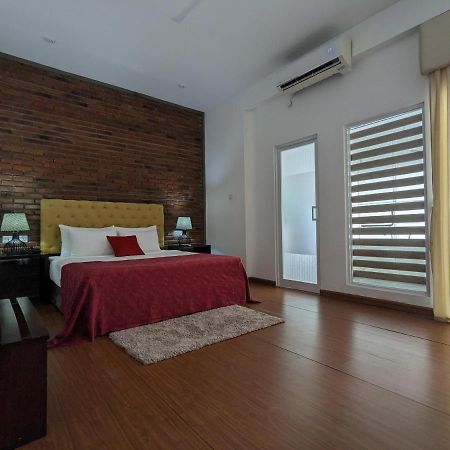 Daffodils Beach Negombo Extérieur photo